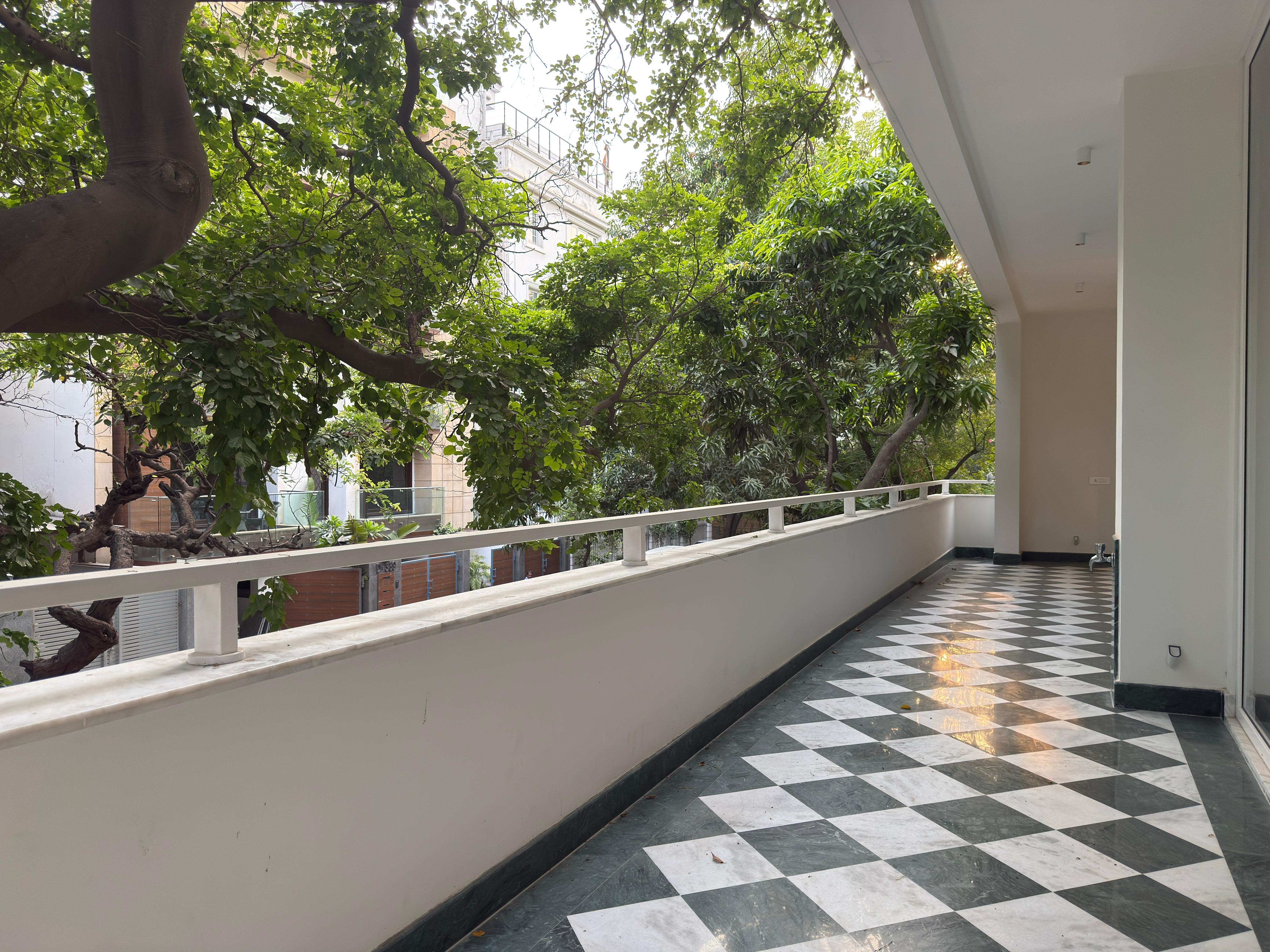 Elegant 4-Bedroom Corner Apartment for Sale – Defence Colony, New Delhi